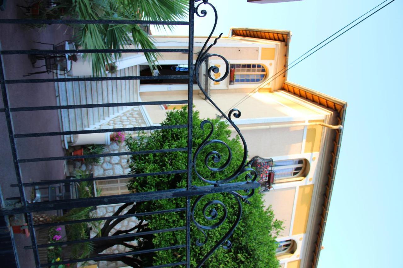 Villa Mon Reve Apartements Nice Exterior photo
